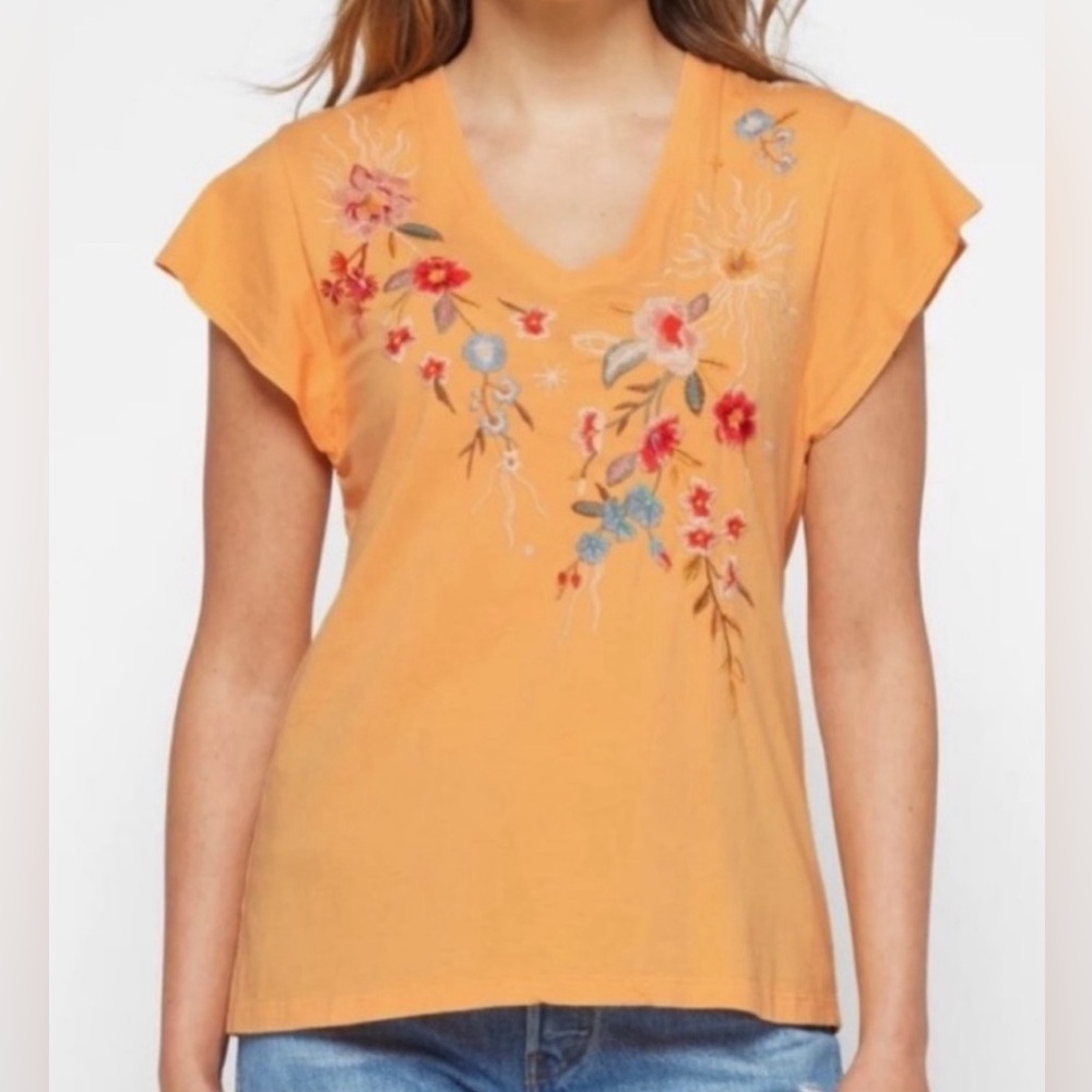 🧡Johnny Was Lissa Flutter Sleeve Tee in Marigold XL